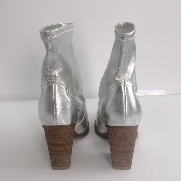 MIA $80 Women Rachell Block Stacked Heel Western Bootie Silver Shoes Size 8 NWOT - Picture 6 of 8